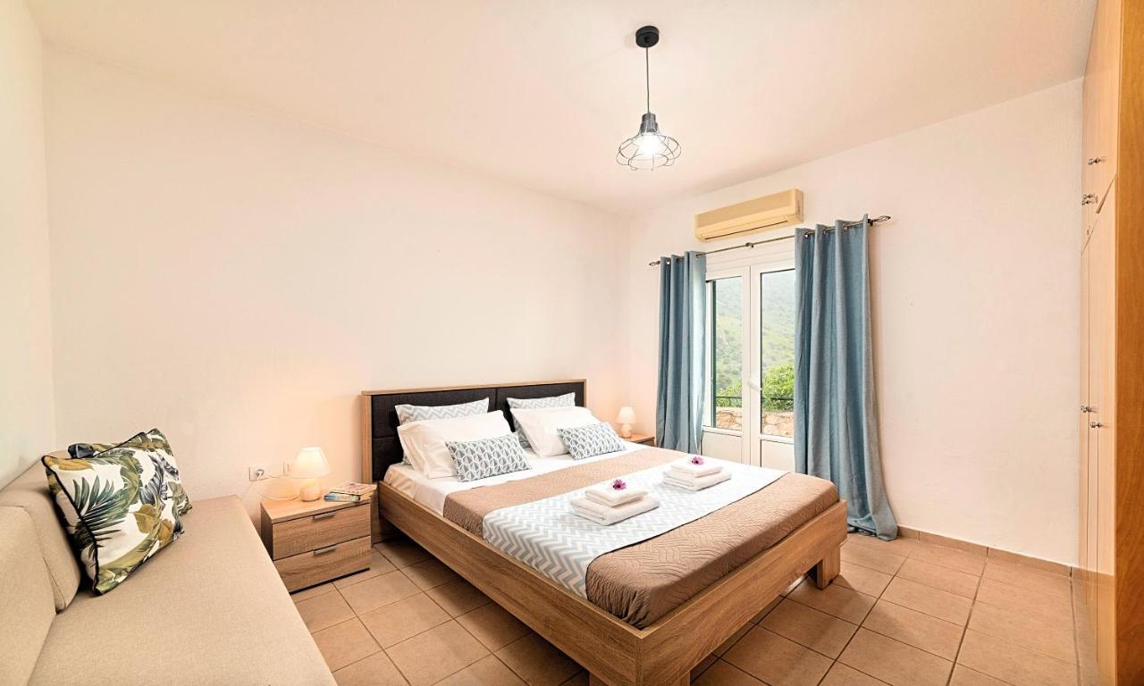 Du Lac Villas Kournás Extérieur photo