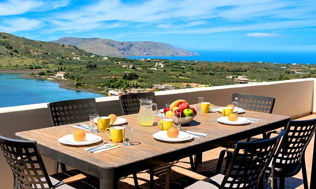 Du Lac Villas Kournás Extérieur photo