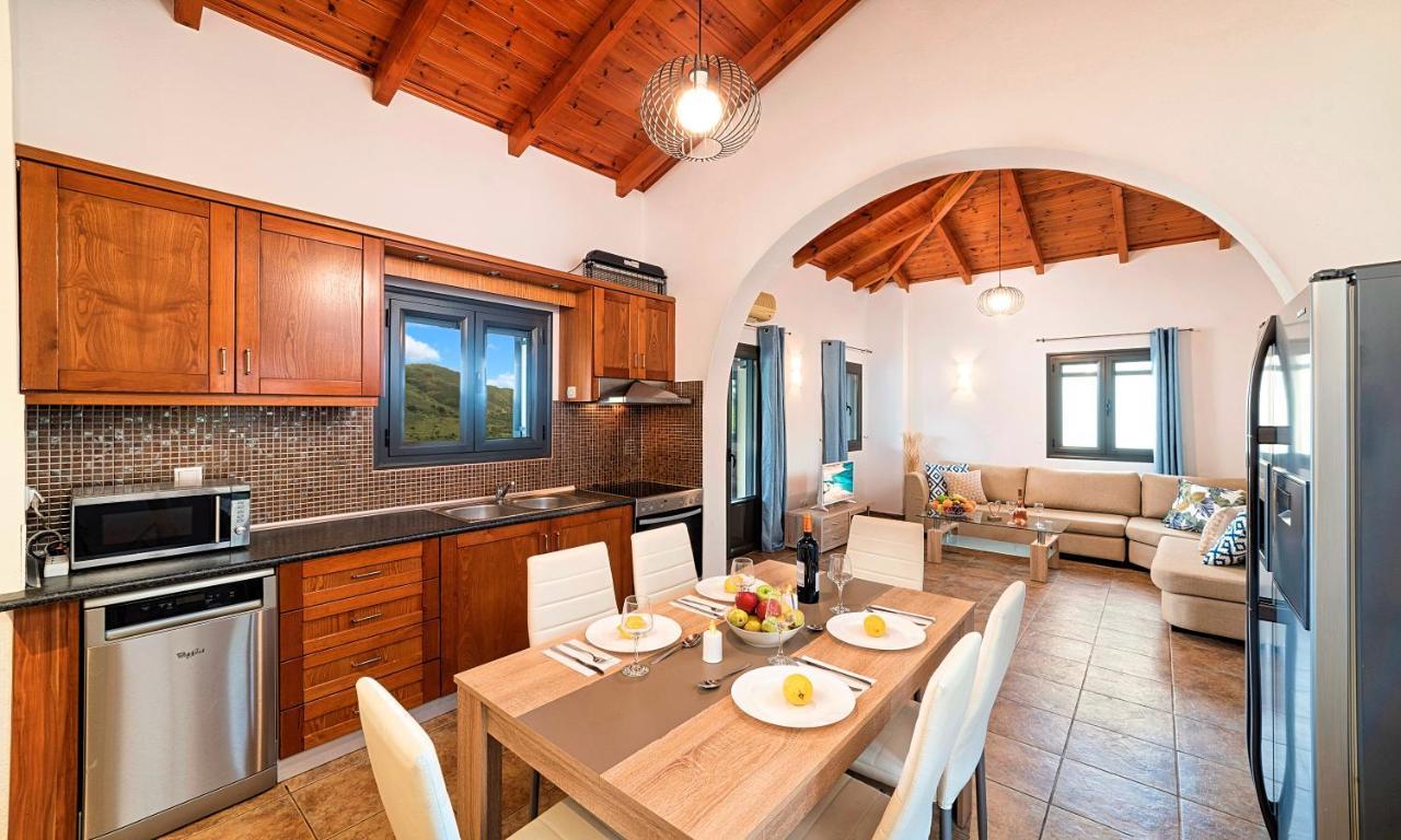 Du Lac Villas Kournás Extérieur photo