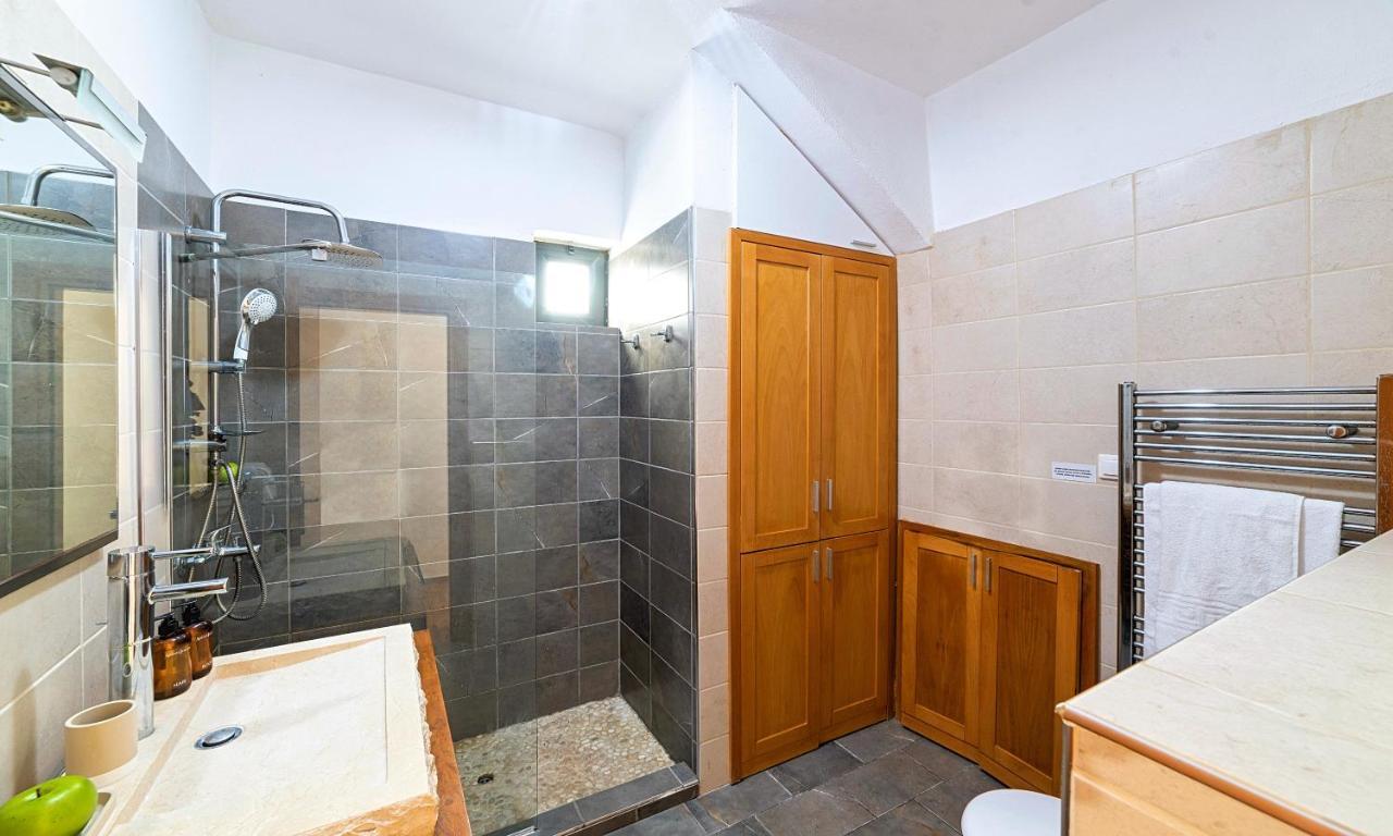 Du Lac Villas Kournás Extérieur photo