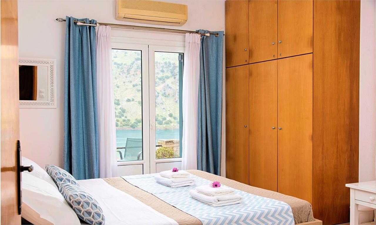 Du Lac Villas Kournás Extérieur photo